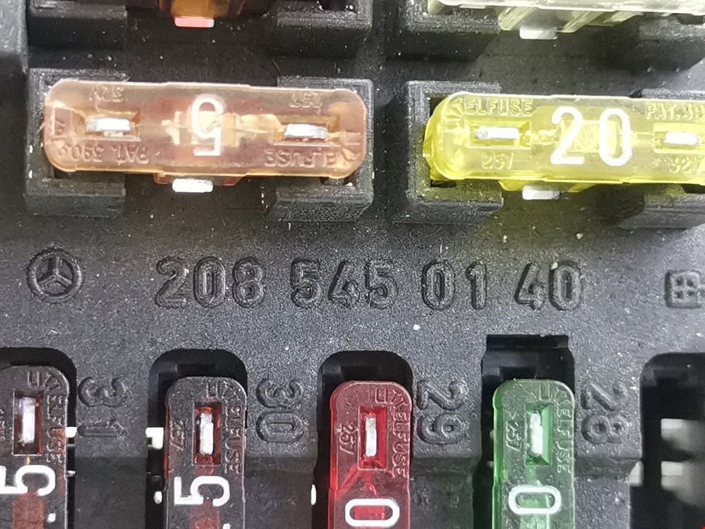 Датчик уровня в бачок омывателя MERCEDES-BENZ C-Class C-klasse W202 1993-2000