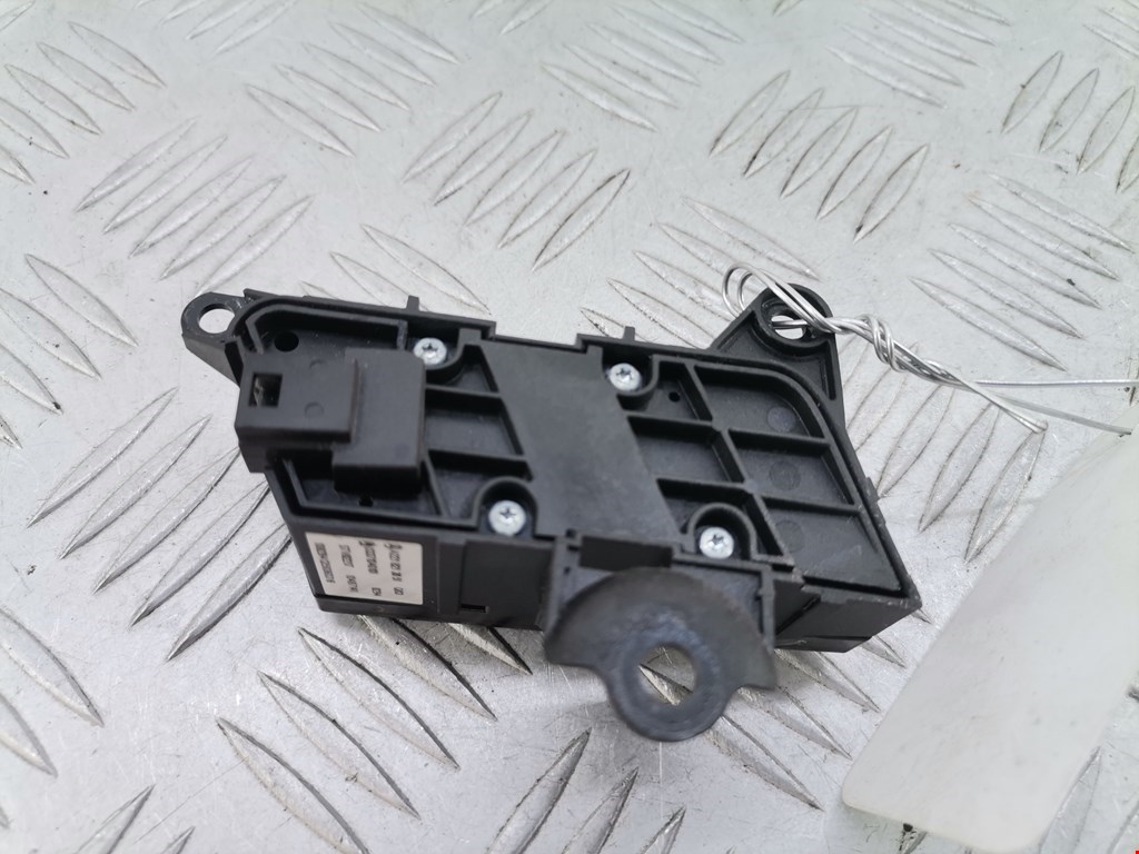 Кнопка центрального замка MERCEDES-BENZ CL-Class C216 2007-2014