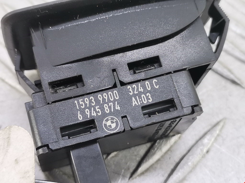 Кнопка стеклоподъемника BMW 3er E90/E91 2005-2012