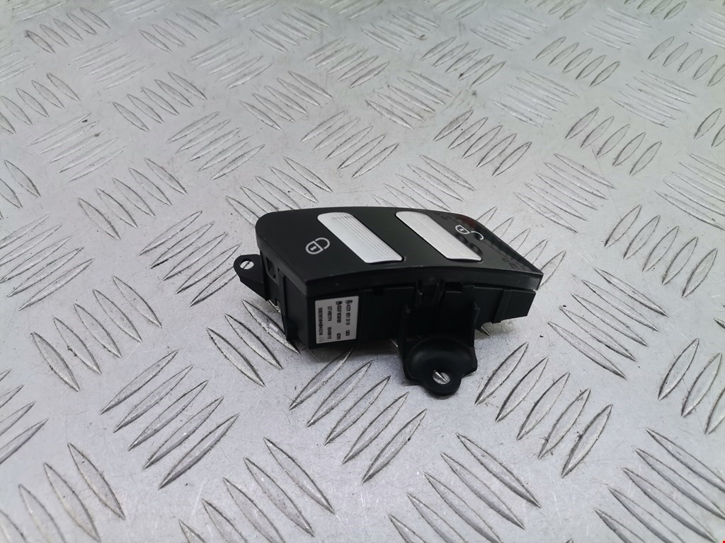 Кнопка центрального замка Mercedes CL-Class (W216) (2006-2014)