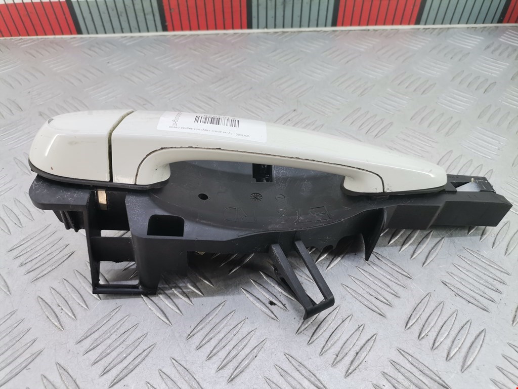 Ручка двери задней наружная левая BMW X5 E70 2007-2013