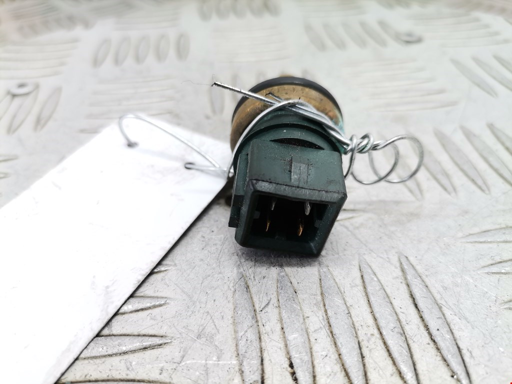 Датчик температуры (охлаждающей жидкости) AUDI A3 8L 1996-2003