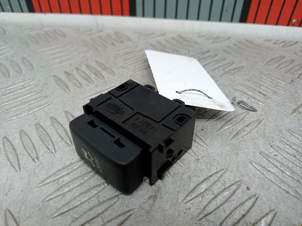 Кнопка антипробуксовочной системы NISSAN Qashqai J10 2006-2013