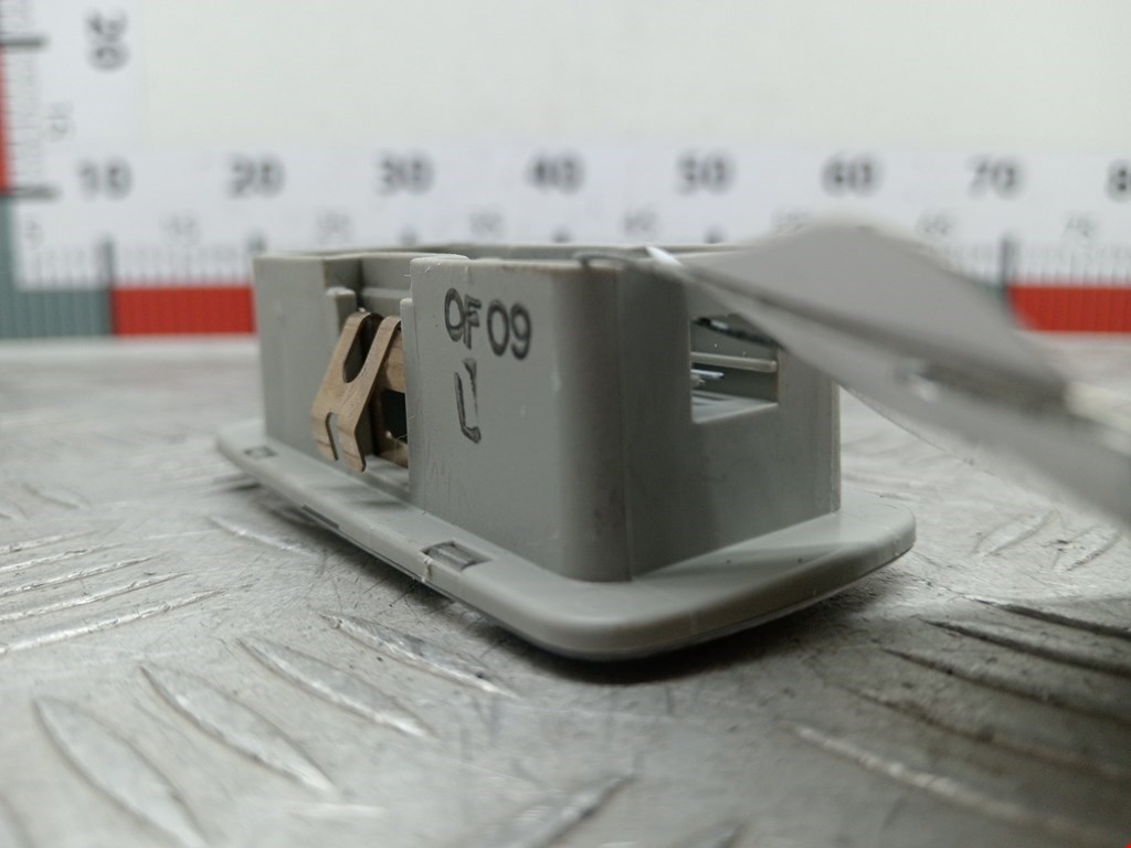 Плафон салонный (салона фонарь) NISSAN Qashqai J10 2006-2013