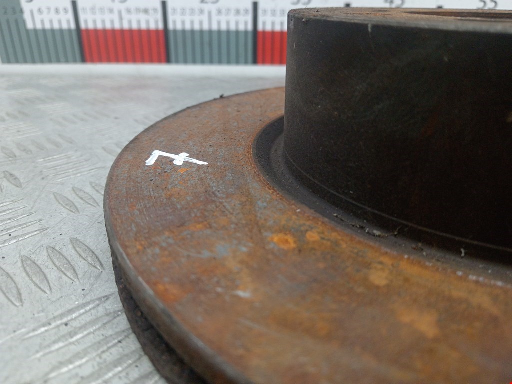 Диск тормозной передний BMW 1er E81\E87 2004-2011