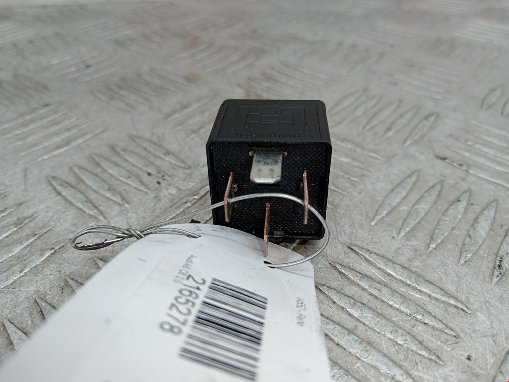 Реле AUDI A6 C6 2004-2010