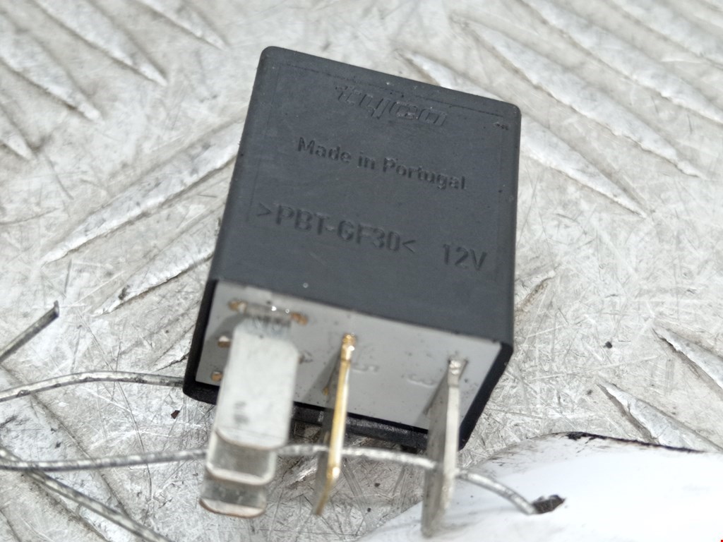 Реле AUDI A6 C6 2004-2010