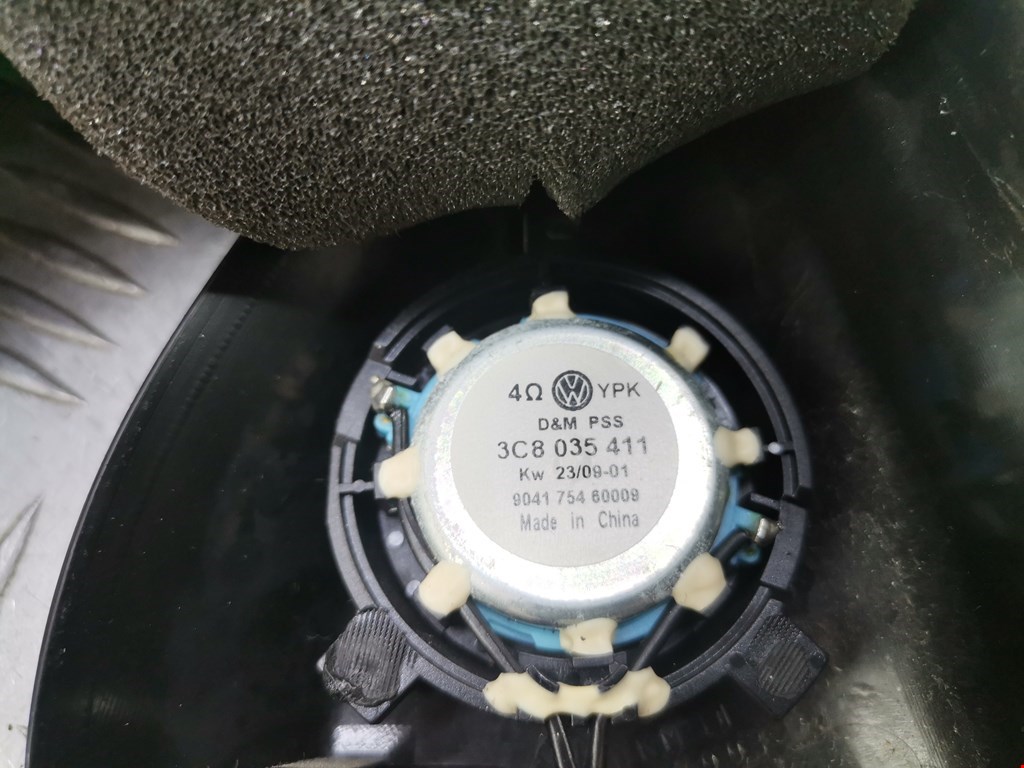 Динамик VOLKSWAGEN Passat B6 2005-2011
