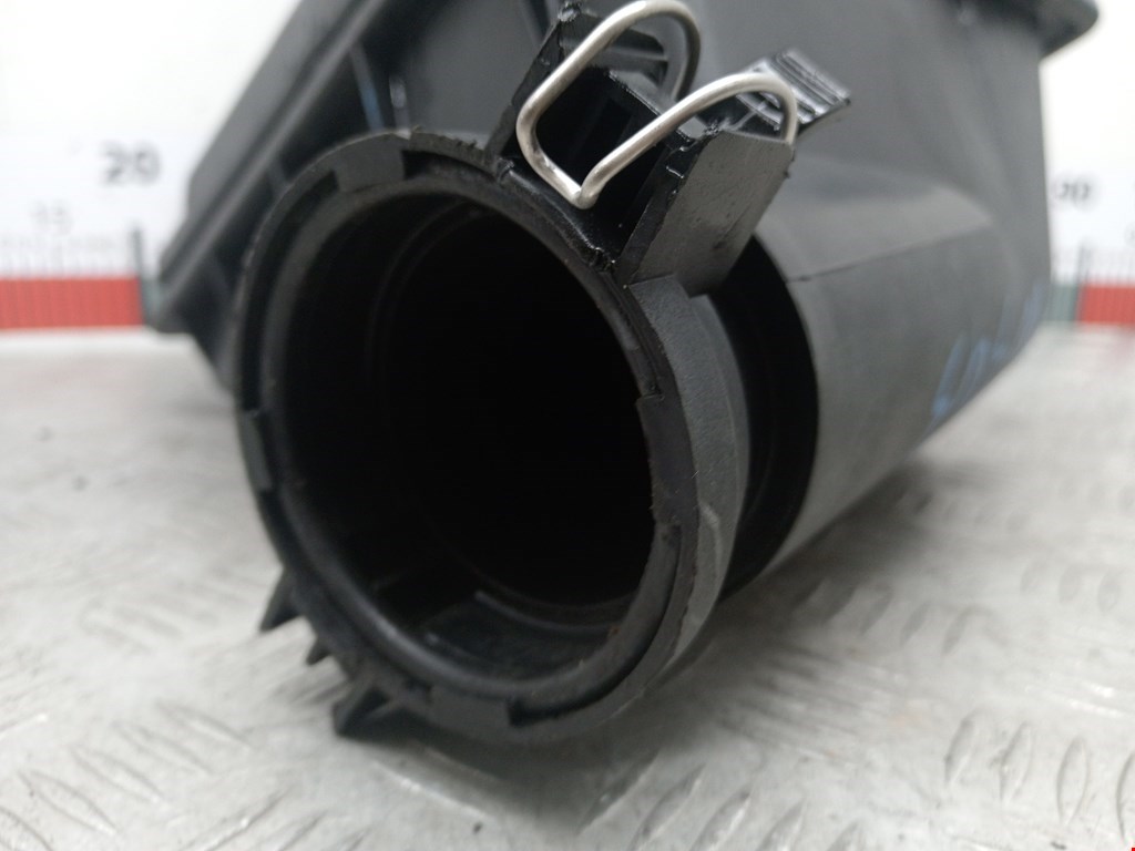 Корпус воздушного фильтра MERCEDES-BENZ C-Class C-klasse W202 1993-2000