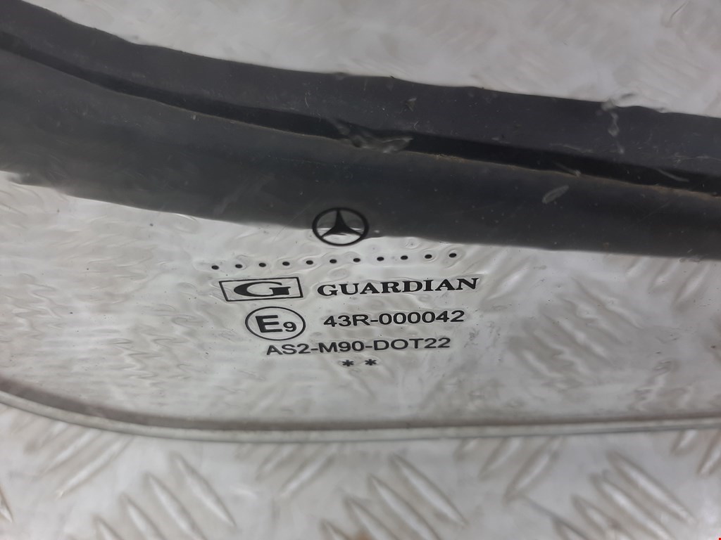 Стекло кузовное глухое левое MERCEDES-BENZ Sprinter 901-905/Classic 909 1995-2006