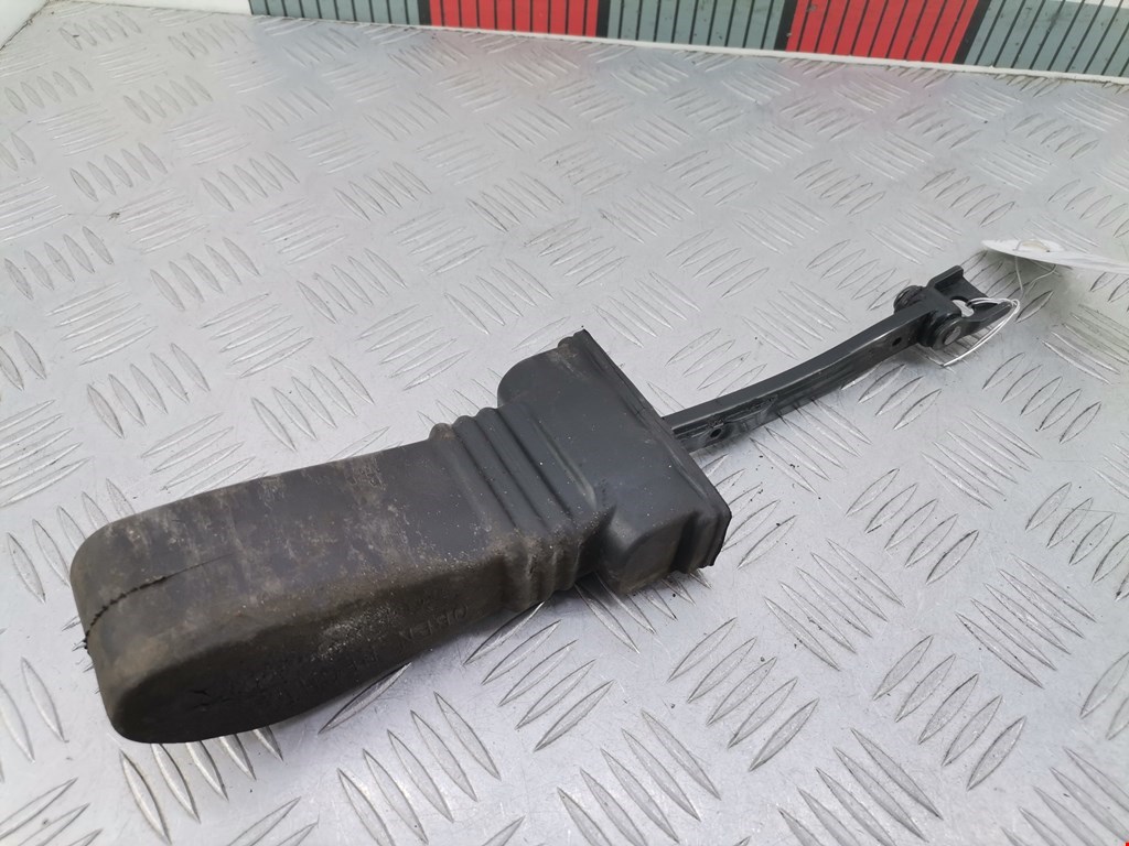 Ограничитель открывания двери AUDI A4 B8 2007-2015