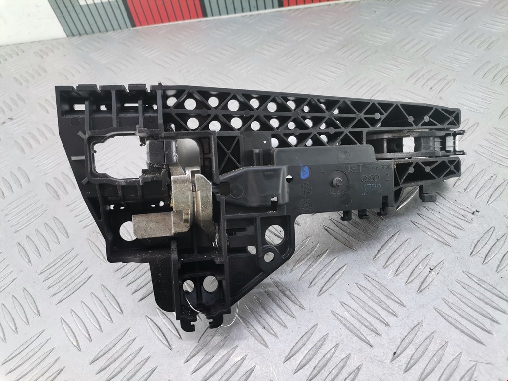 Ручка двери передней наружная левая AUDI A4 B8 2007-2015