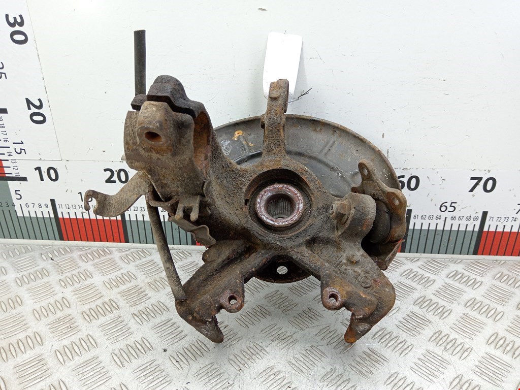 Ступица передняя правая VOLKSWAGEN Polo IV 2001-2009