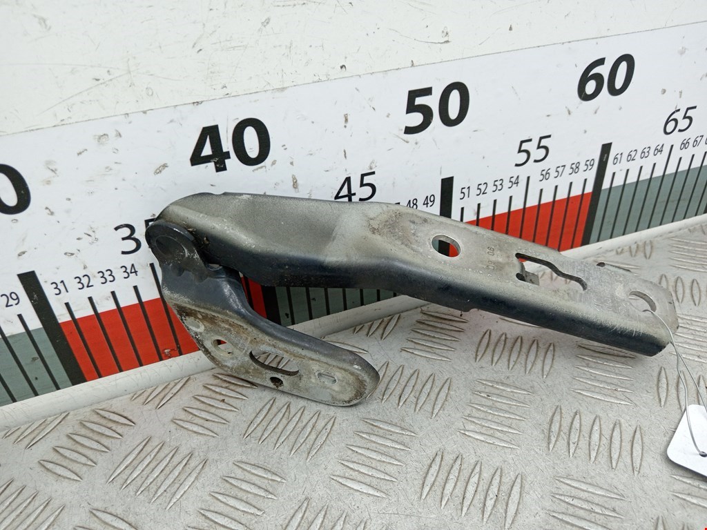 Петля капота левая/правая AUDI A6 C6 2004-2010