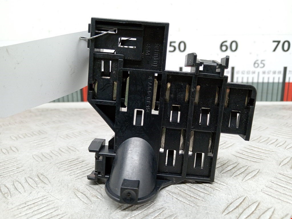 Датчик уровня в бачок омывателя AUDI A6 C6 2004-2010