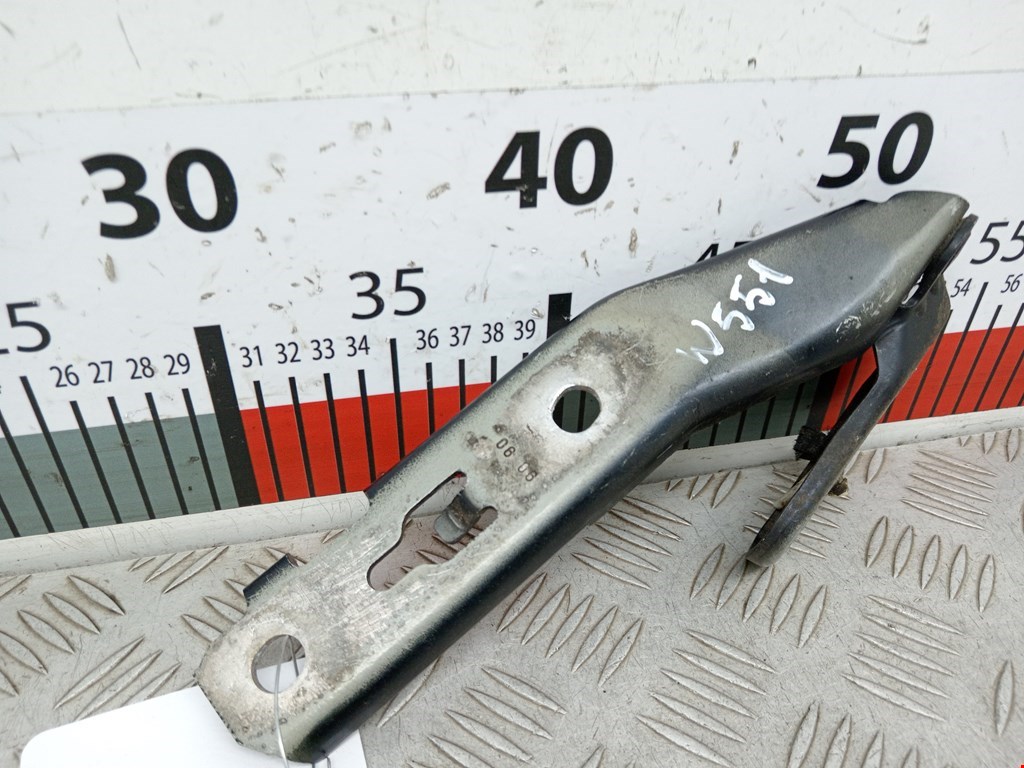 Петля капота левая/правая AUDI A6 C6 2004-2010