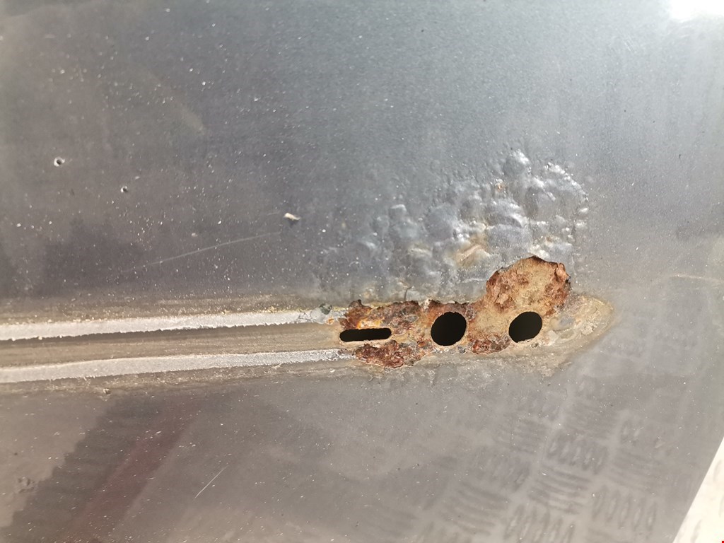 Дверь передняя правая VOLKSWAGEN Passat B6 2005-2011