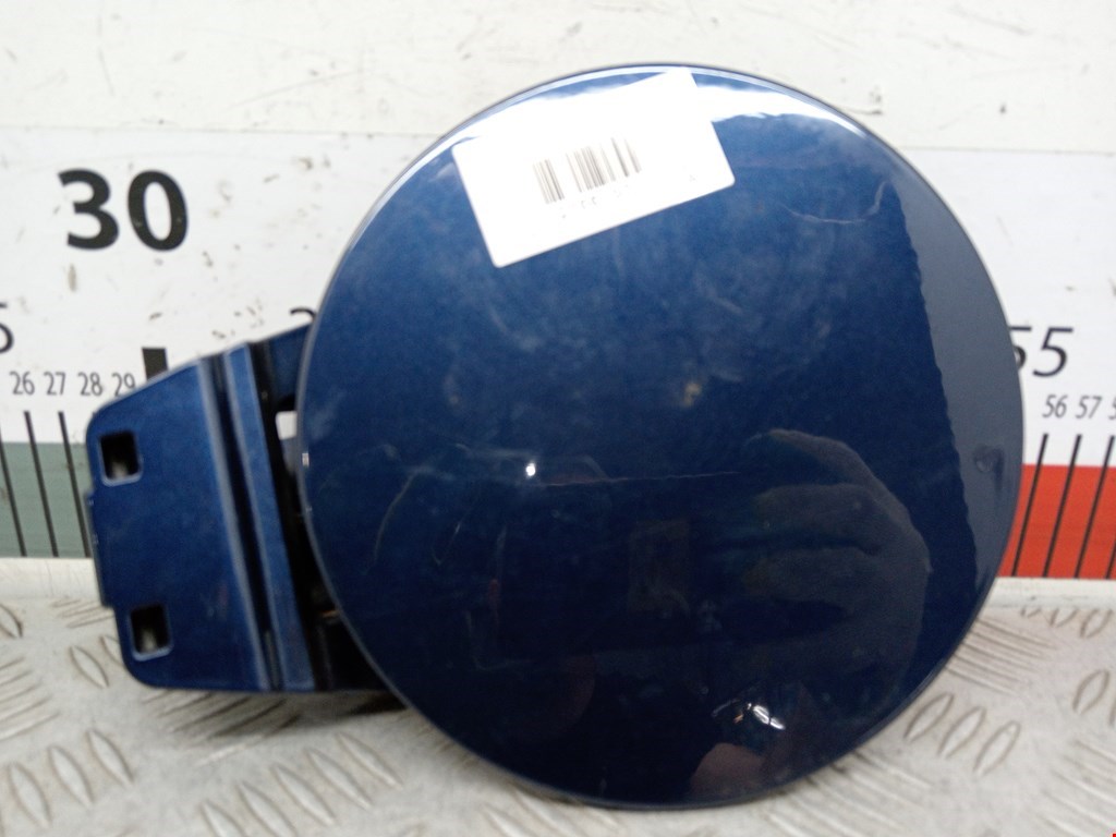 Лючок бензобака KIA Carens 2006-2012