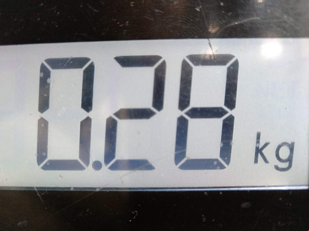 Лючок бензобака KIA Carens 2006-2012