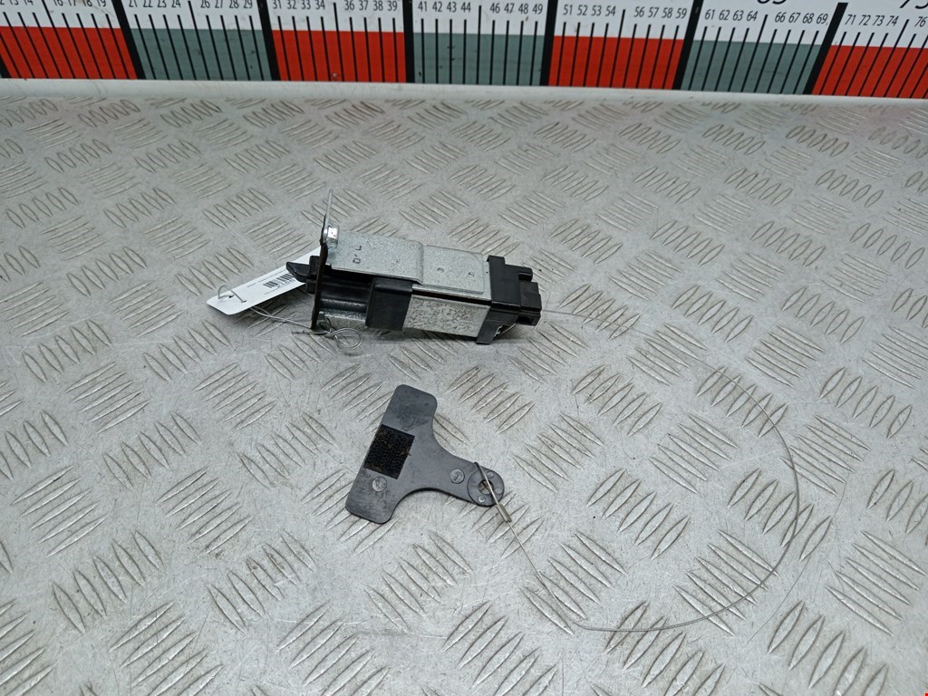 Активатор замка бензобака KIA Carens 2006-2012