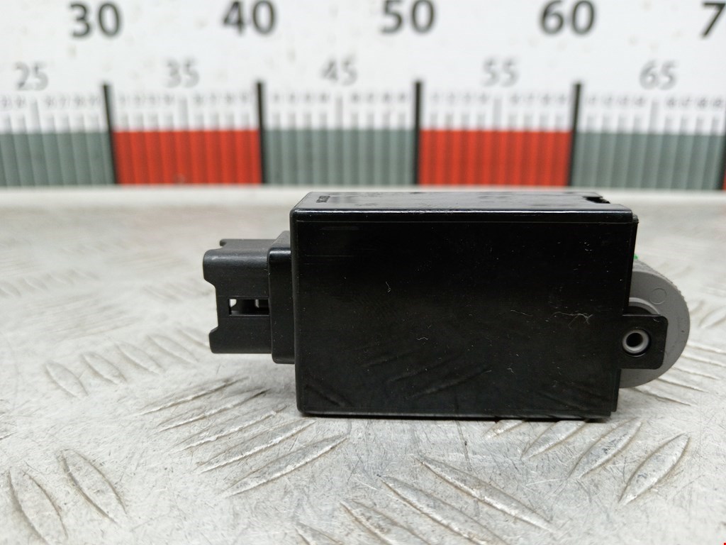 Кнопка корректора фар KIA Carens 2006-2012