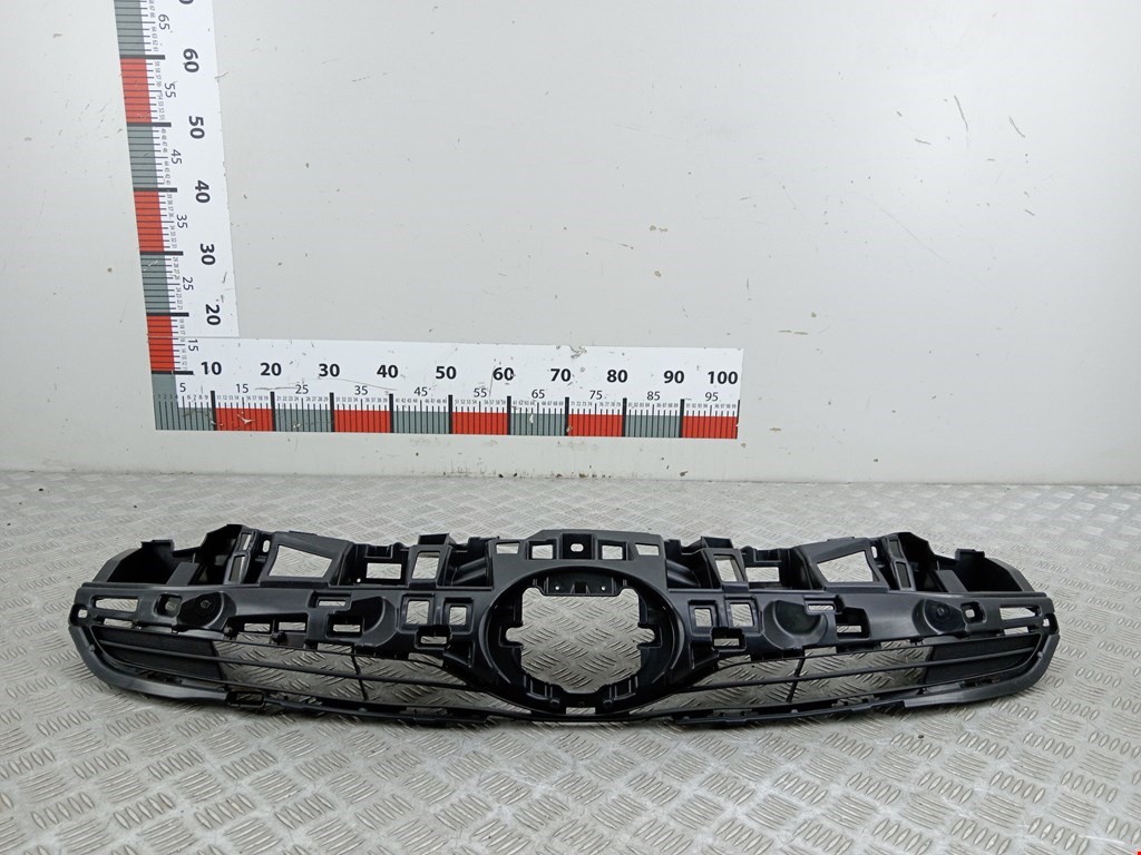 Решетка радиатора TOYOTA Prius IV XW50 2015-н.в.
