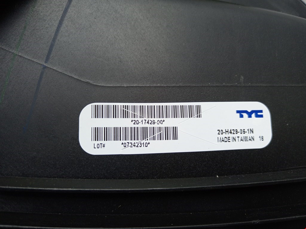 Фара правая MERCEDES-BENZ GLC-Class X253 2015-н.в.