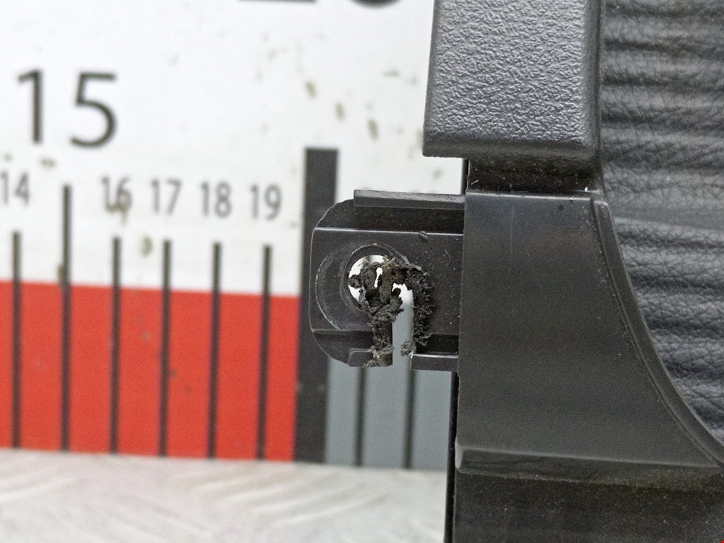 Кожух рулевой колонки MERCEDES-BENZ S-Class IV W220 1998-2005