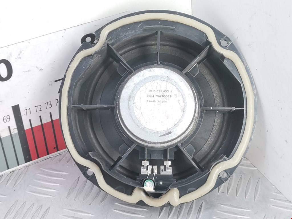 Динамик VOLKSWAGEN Passat B6 2005-2011