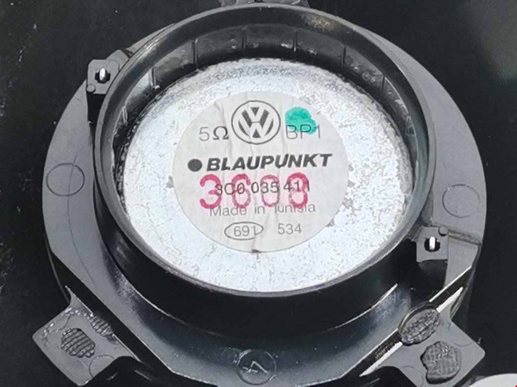 Динамик VOLKSWAGEN Passat B6 2005-2011