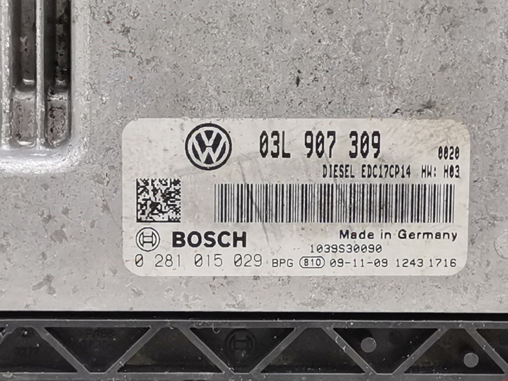 Блок управления двигателя (ЭБУ) VOLKSWAGEN Passat B6 2005-2011