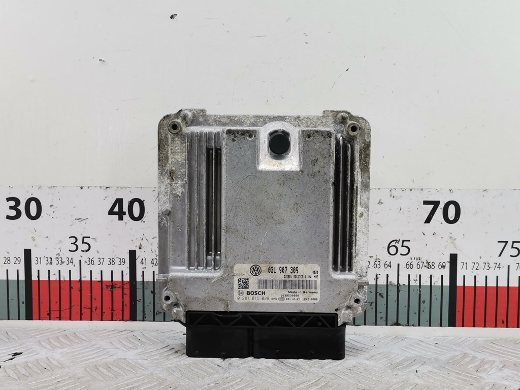 Блок управления двигателя (ЭБУ) VOLKSWAGEN Passat B6 2005-2011