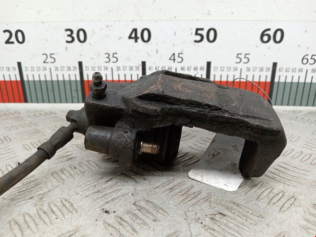 Суппорт передний правый VOLKSWAGEN Golf IV 1997-2003