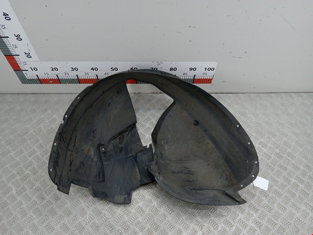 Локер (подкрылок) передний левый VOLVO V70 II 2000-2007