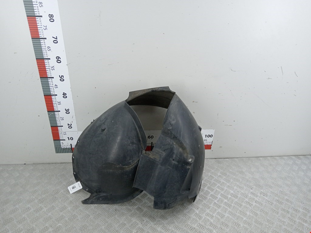 Локер (подкрылок) передний левый VOLVO V70 II 2000-2007