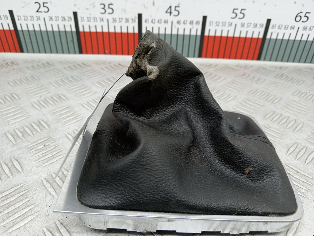 Чехол кулисы КПП VOLKSWAGEN Passat B6 2005-2011