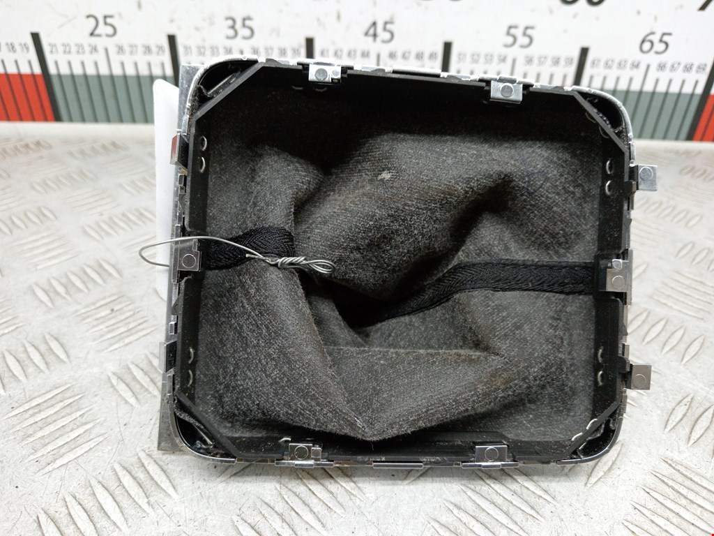 Чехол кулисы КПП VOLKSWAGEN Passat B6 2005-2011