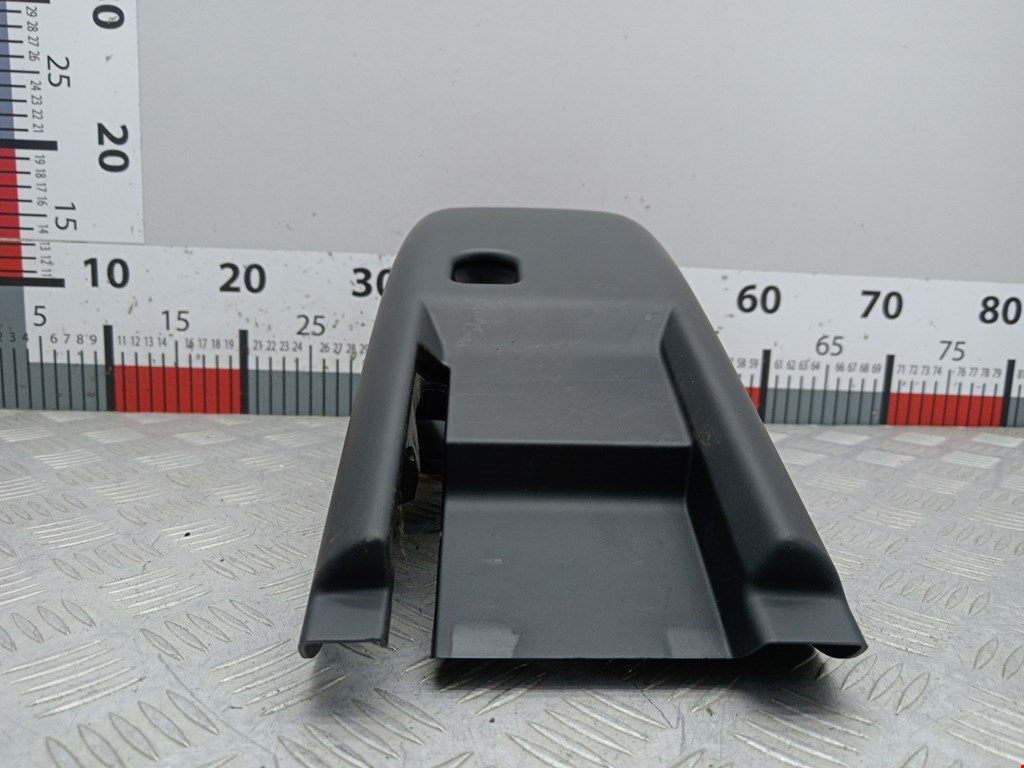 Кожух рулевой колонки VOLKSWAGEN Passat B6 2005-2011