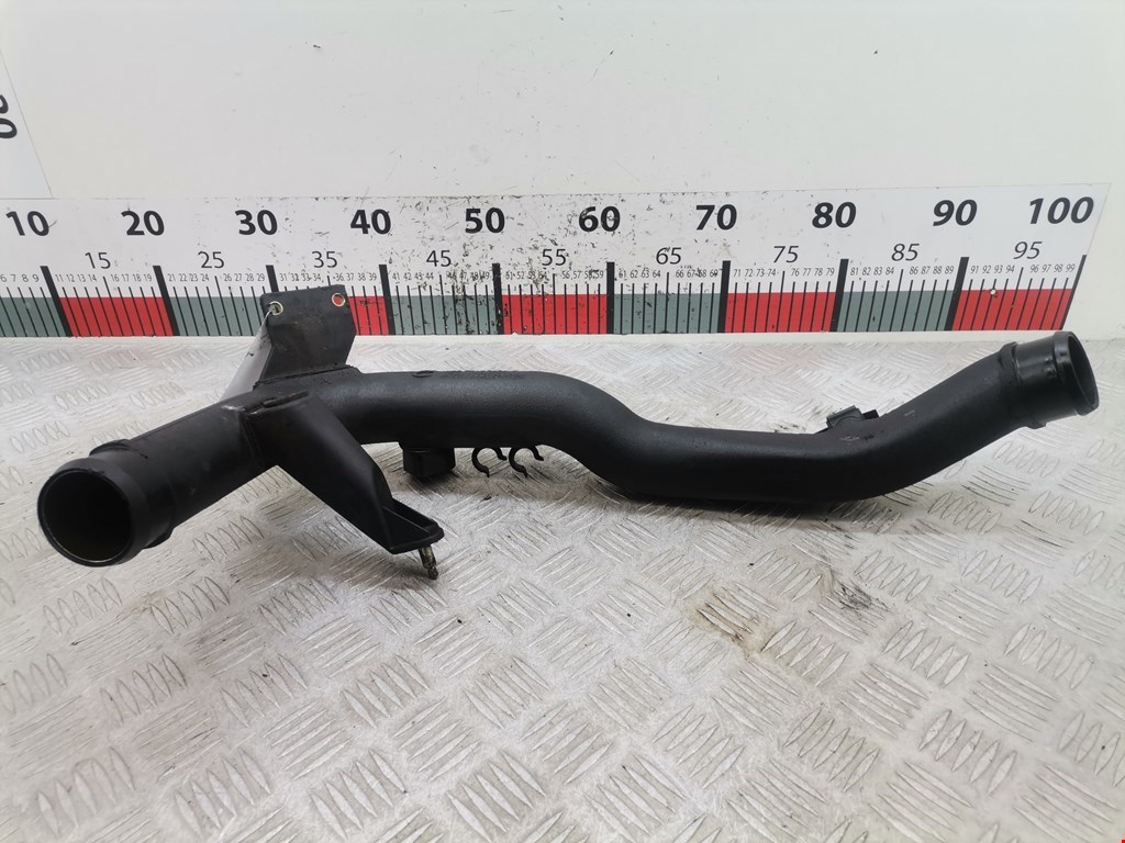 Патрубок интеркулера VOLKSWAGEN Passat B5 1997-2005