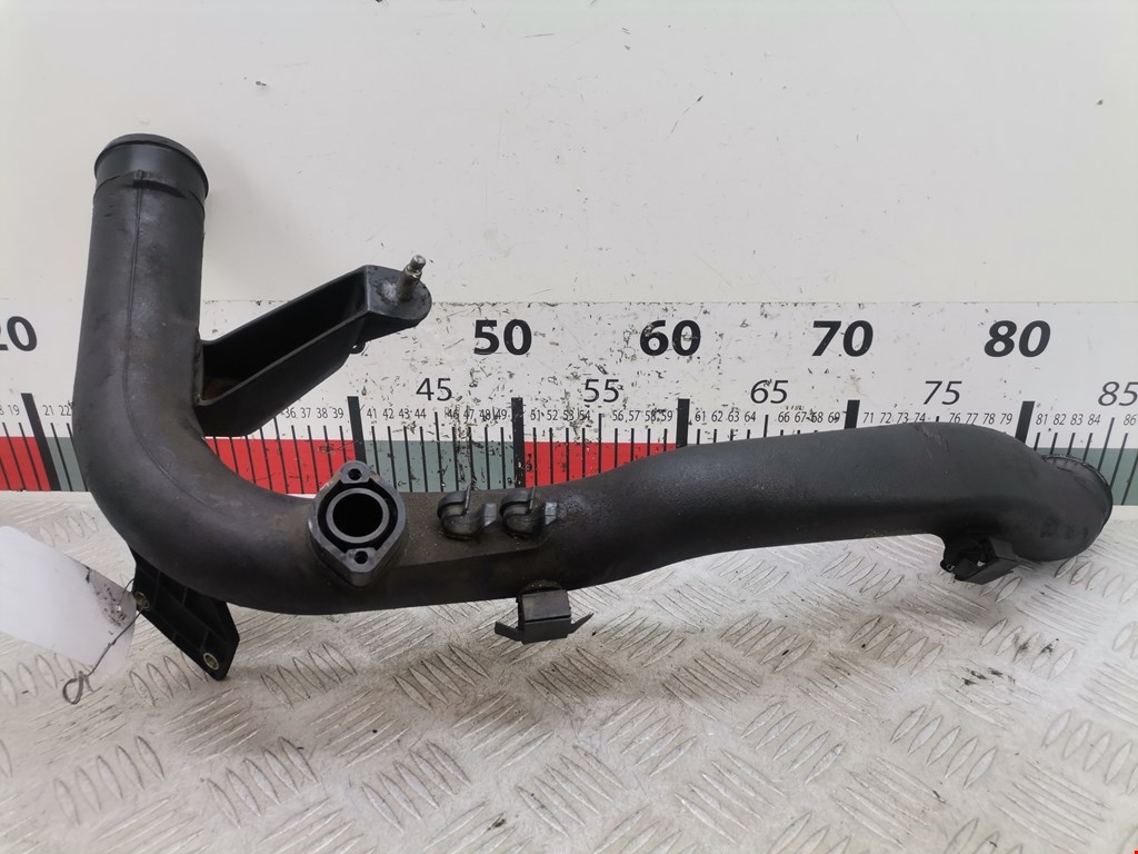 Патрубок интеркулера VOLKSWAGEN Passat B5 1997-2005