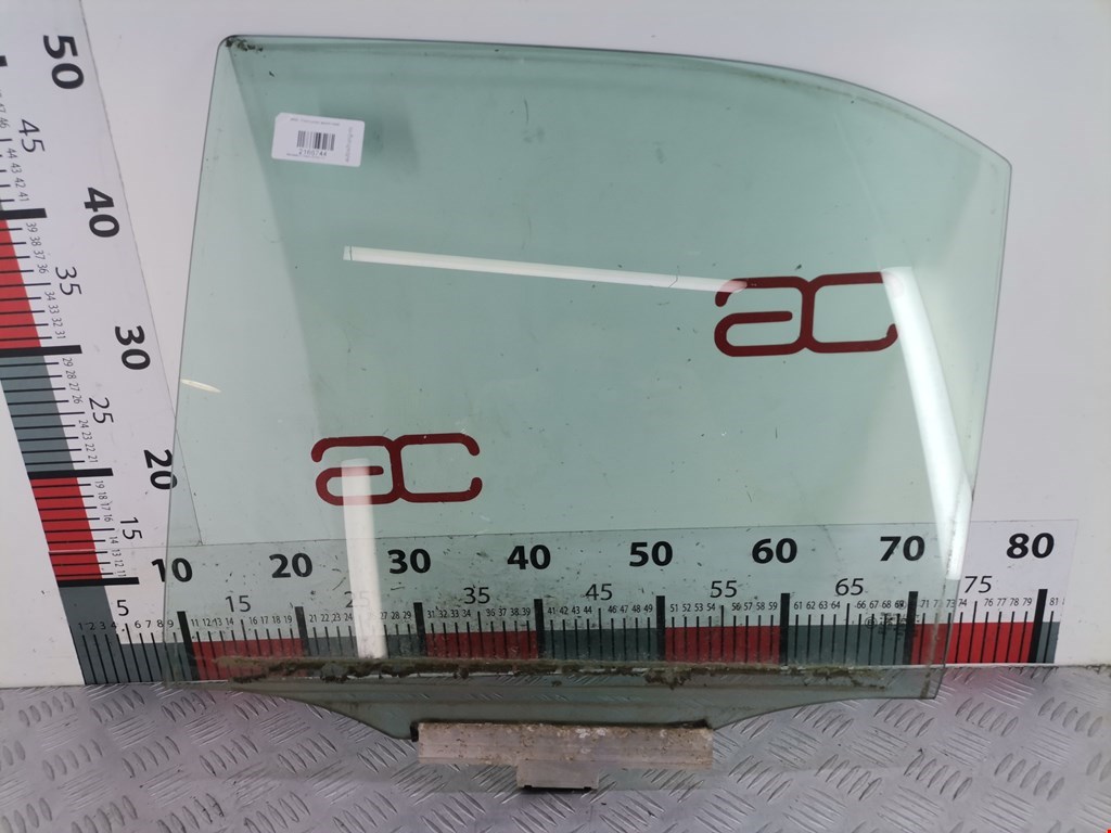 Стекло двери заднее левое MERCEDES-BENZ C-Class C-klasse W202 1993-2000