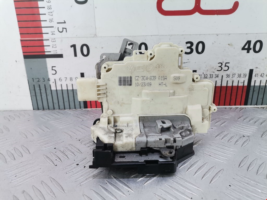 Замок двери задней левой VOLKSWAGEN Passat B6 2005-2011