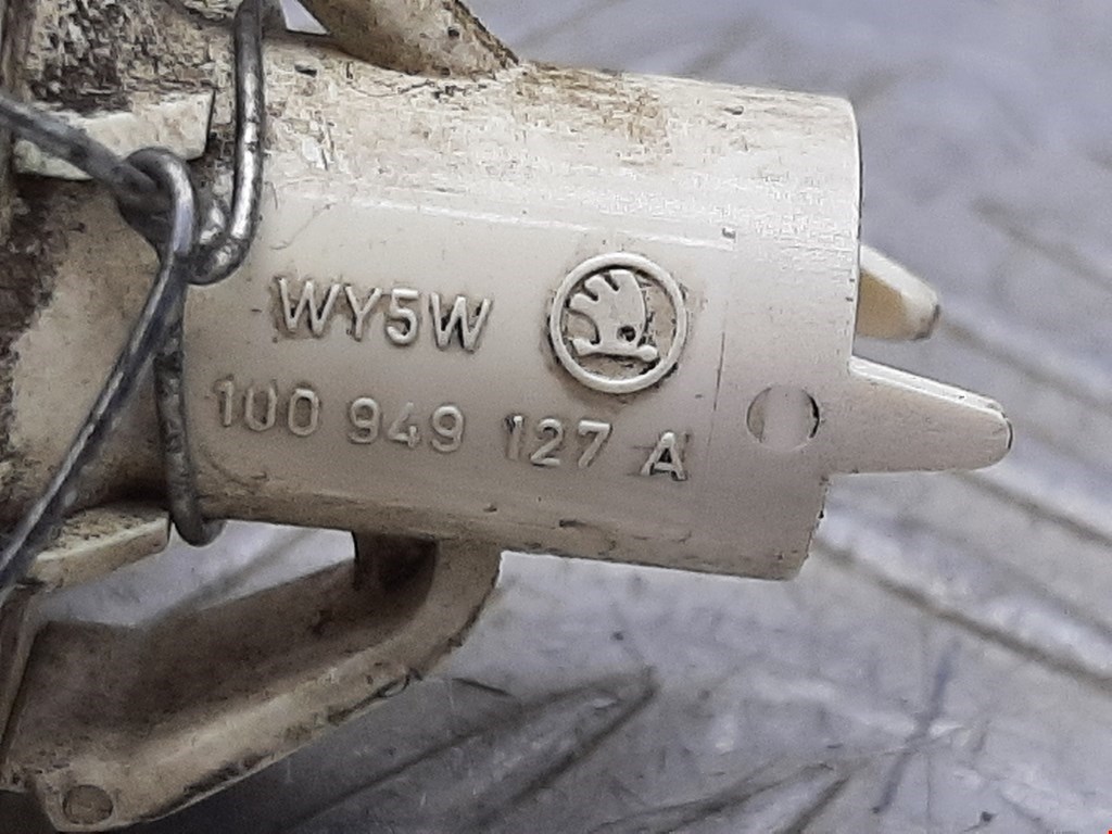 Повторитель на крыло SKODA Octavia A4 1U- 1997-2010