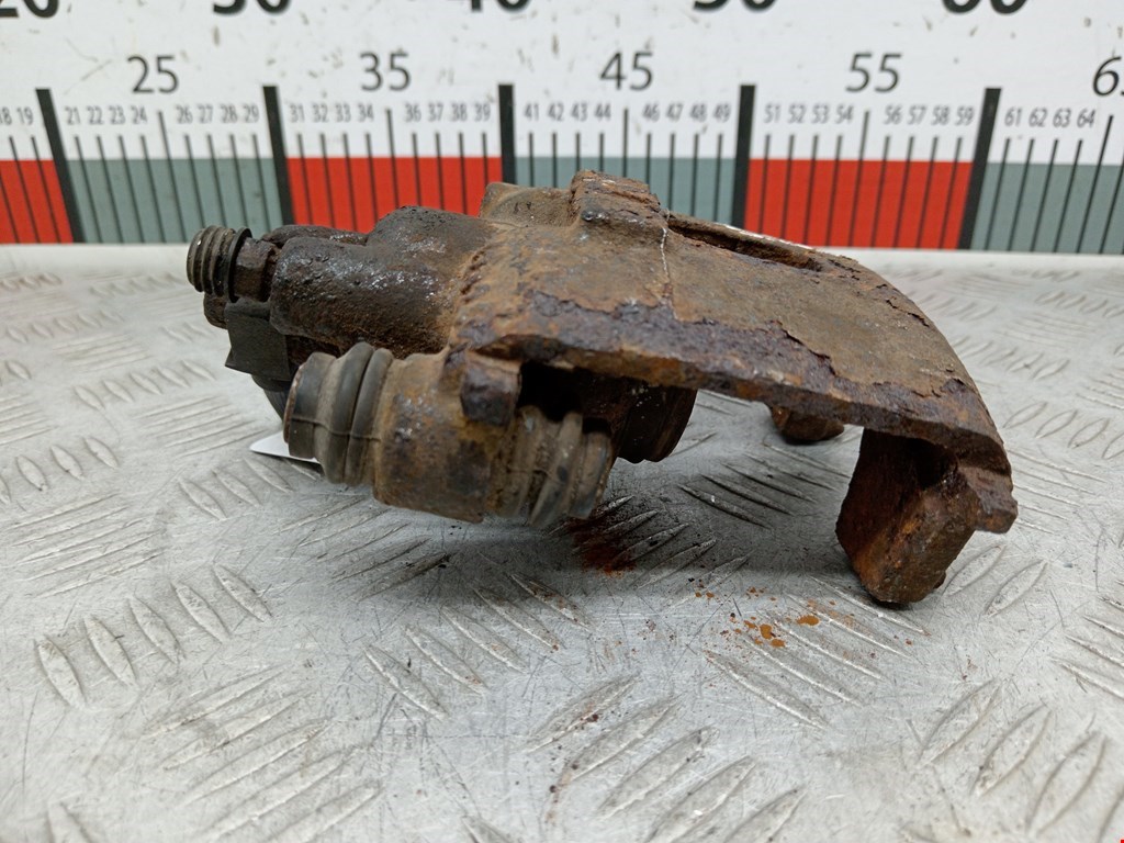 Суппорт задний левый CHRYSLER PT Cruser 2000-2010