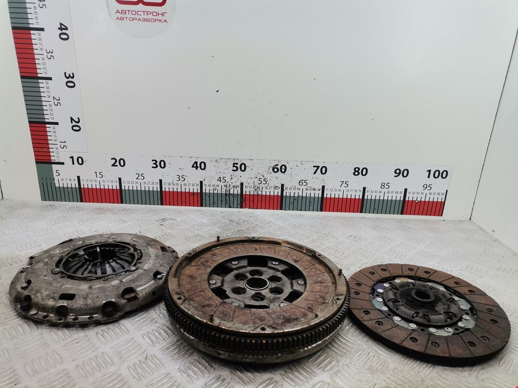 Маховик (демпфер сцепления) VOLKSWAGEN Passat B6 2005-2011