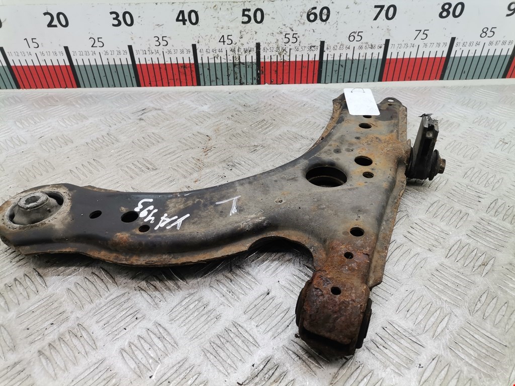 Рычаг передний левый VOLKSWAGEN Golf IV 1997-2003