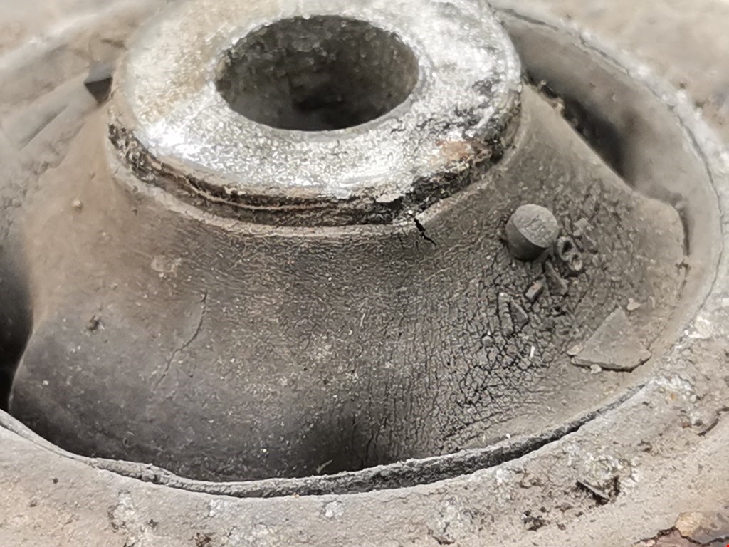 Рычаг передний левый VOLKSWAGEN Golf IV 1997-2003