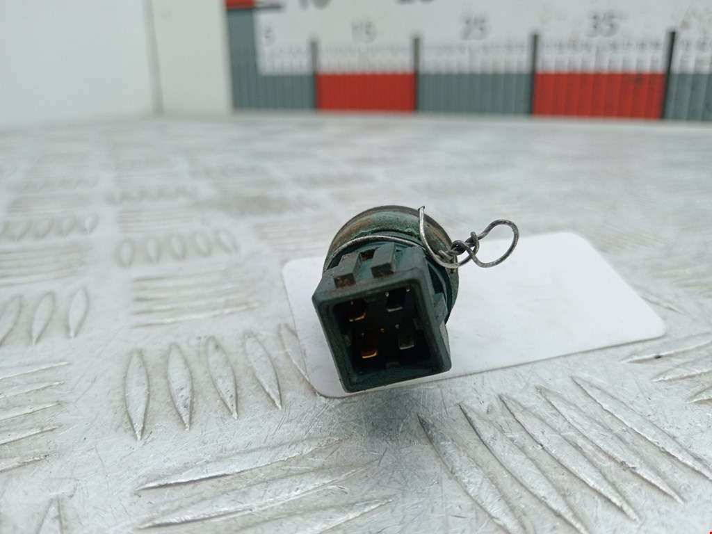 Датчик температуры (охлаждающей жидкости) AUDI A3 8L 1996-2003