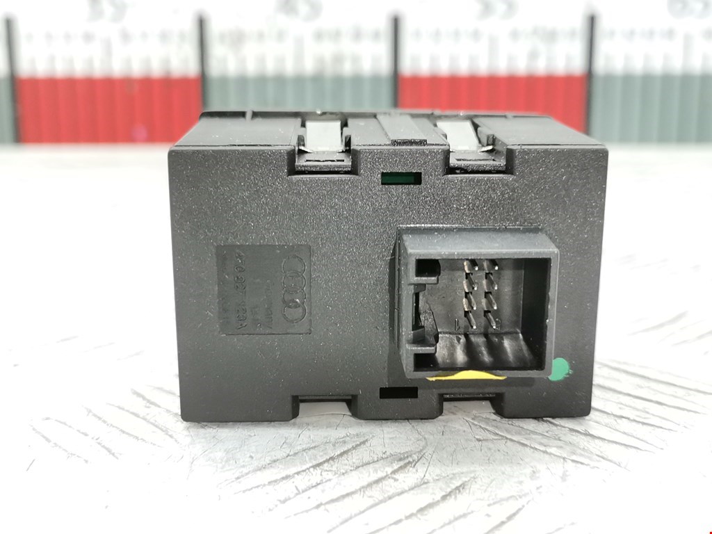 Блок кнопок AUDI A6 C6 2004-2010