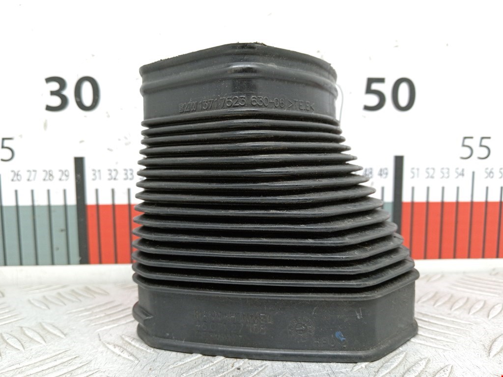 Патрубок воздушного фильтра BMW 3er E90/E91 2005-2012